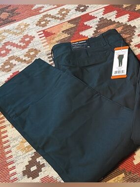 Hilary Radley women’s green tight pants